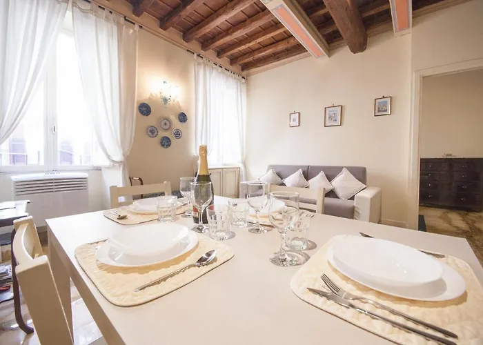 Gregoriana Apartament *